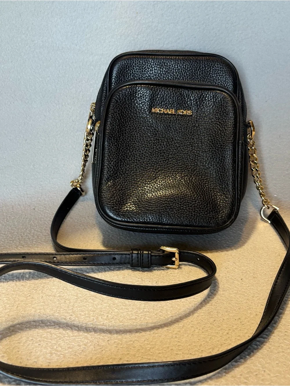 Michael Kors Black Pebbled Leather Jet Set Travel Medium Logo Crossbody Bag